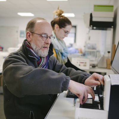 fibre textile 3D illustrant la recherche et le développement de textile technique sur mesure pour l'industrie et le linge de maison